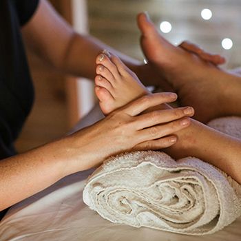 masaje-pies-reflexologia masaje de pies reflexologia podal